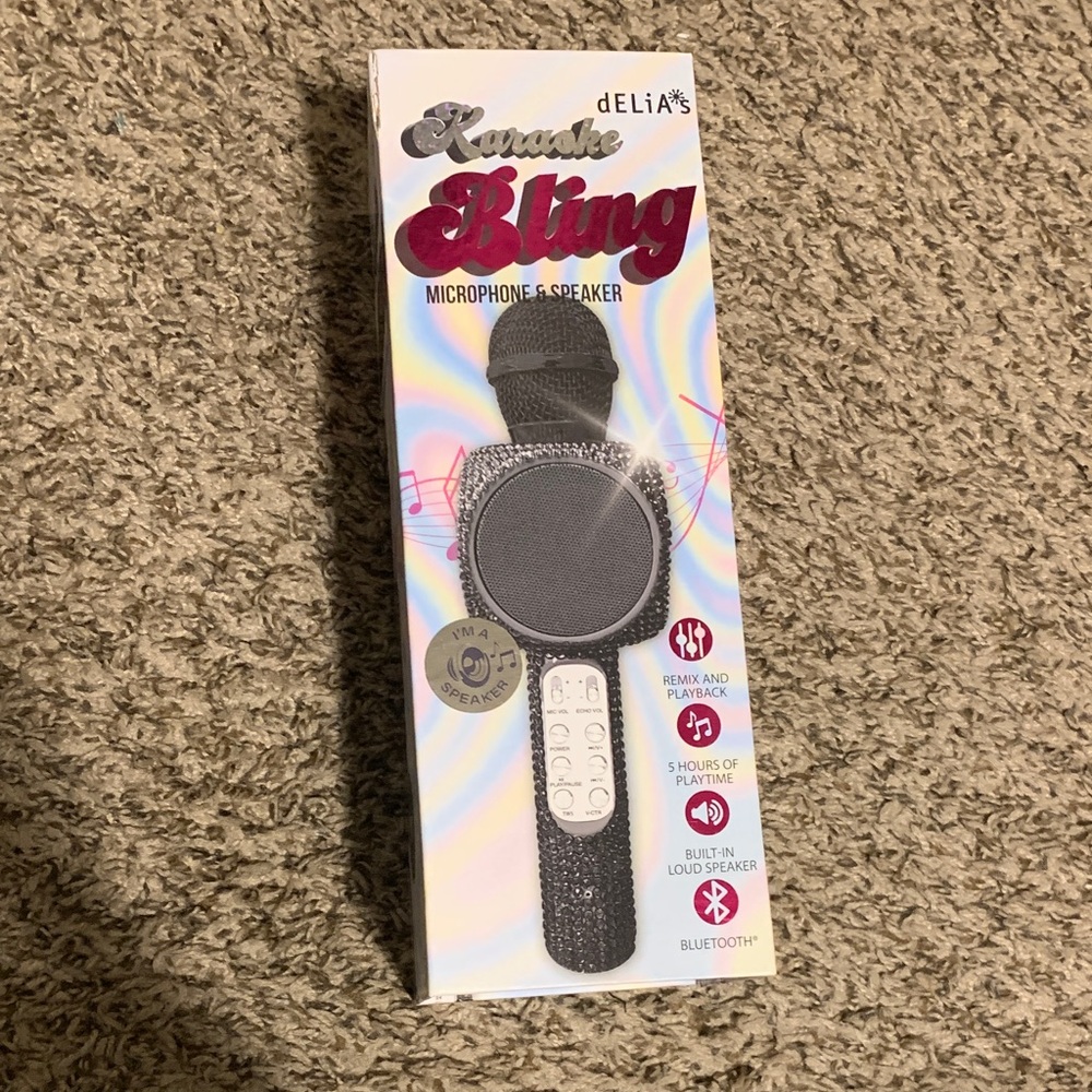 dELiA*s Bling Microphone & Speaker - Silver
